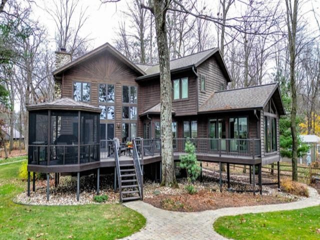 $2,995,000 | N2683 Browne Lane | Chain O' Lakes