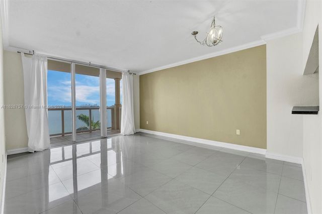 $400,000 | 1625 79th Street Causeway, Unit 704D | Treasure Island