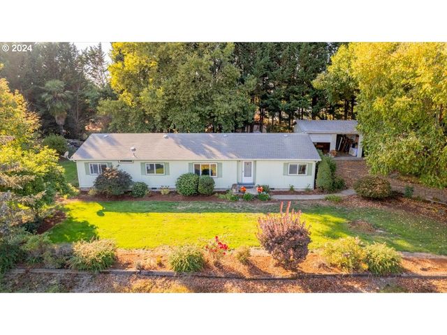 $499,999 | 33512 Lucky Way