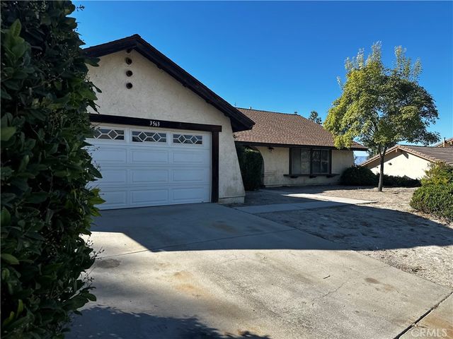 $900,888 | 3563 North Quarzo Circle | East Thousand Oaks