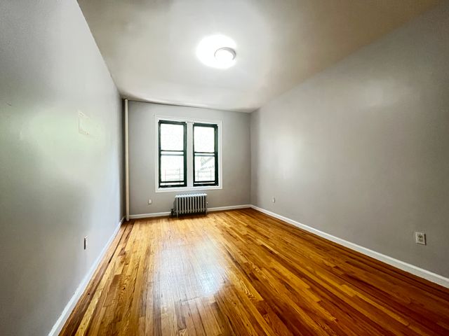 $2,717 | 30 Dongan Place, Unit 4L | Washington Heights