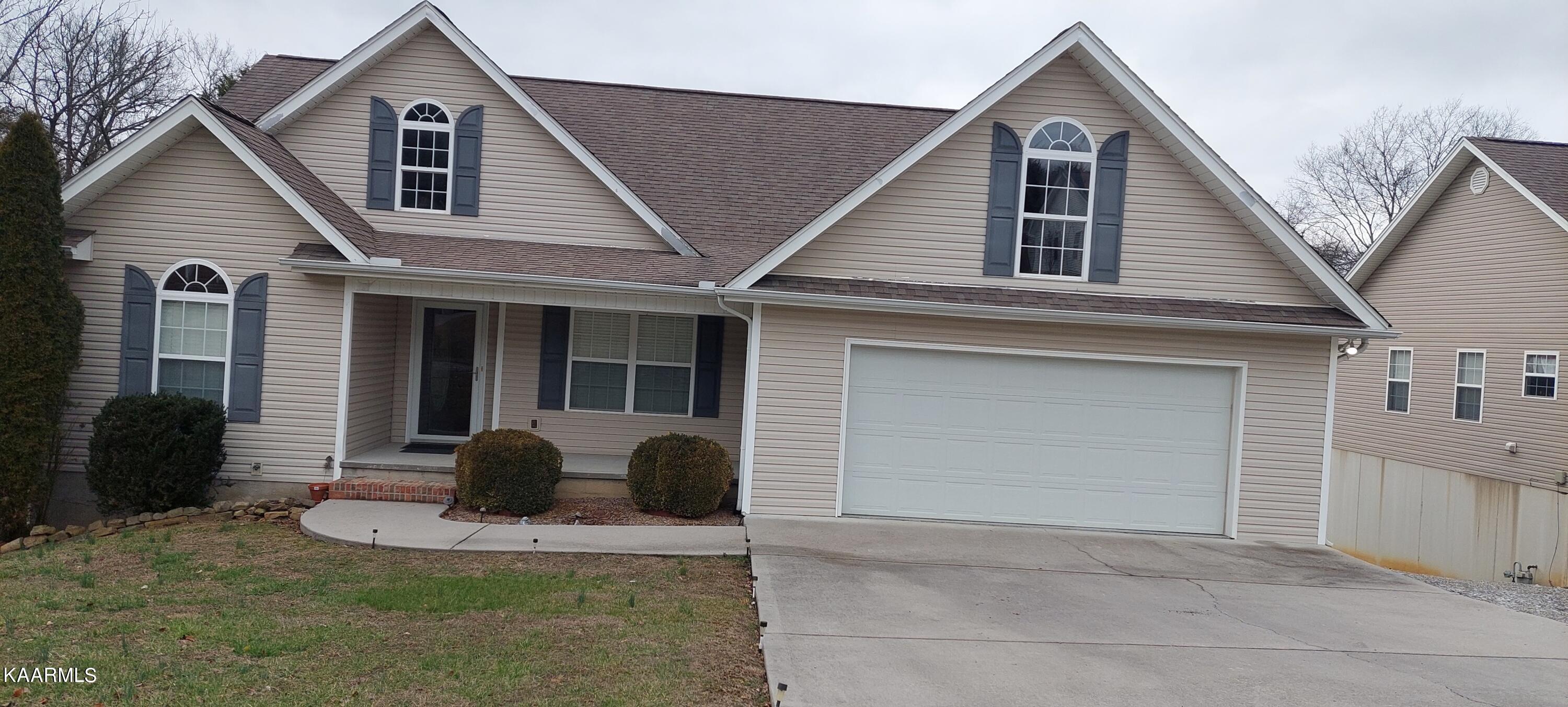 130 Flagstone Way Clinton TN 37716 Compass