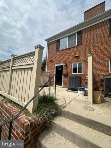 $2,800 | 1637 North Van Dorn Street | Parkside at Alexandria