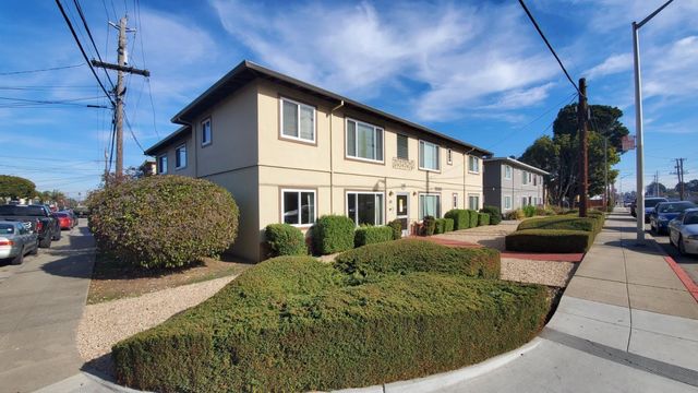 $3,100 | 3939 Pacific Boulevard, Unit 3 | San Mateo Village