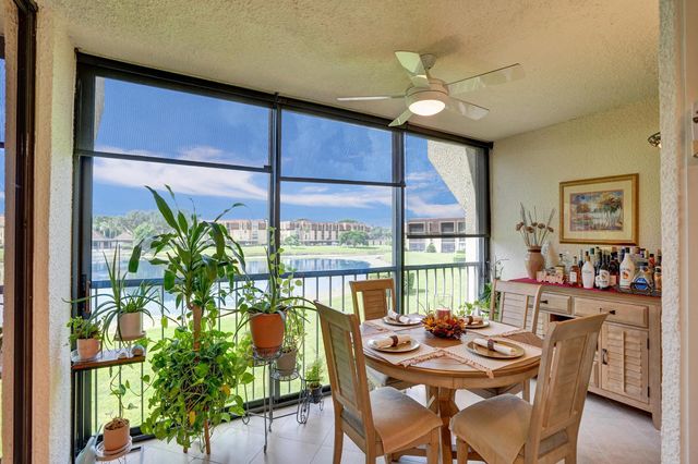 $330,000 | 5344 Woodland Lakes Drive, Unit 223 | Palm Beach Gardens