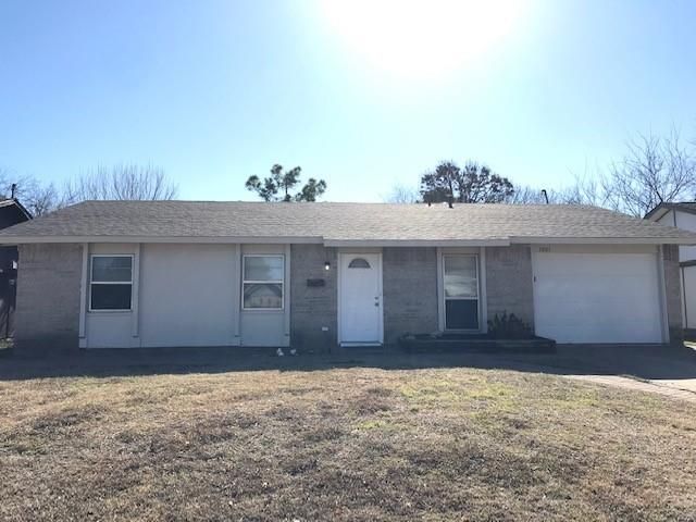 $1,995 | 1001 Las Palmas Drive | Grand Prairie