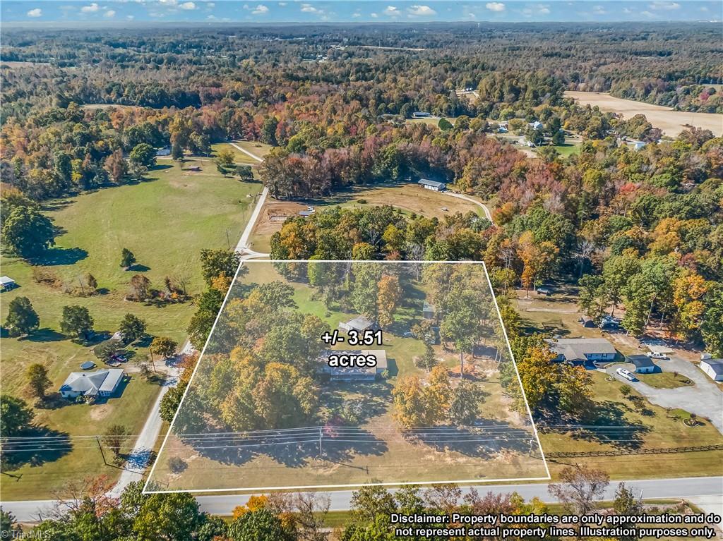 Check out this 3.51 acre level corner lot located approximately 30 minutes from the new Toyota battery facility in Liberty.