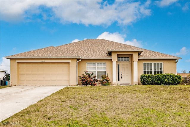 $2,000 | 1809 Northwest 3rd Avenue | Cape Coral