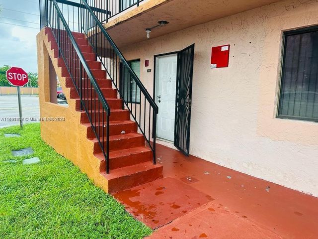 $2,250 | 2150 West 60th Street, Unit 11101 | Hialeah