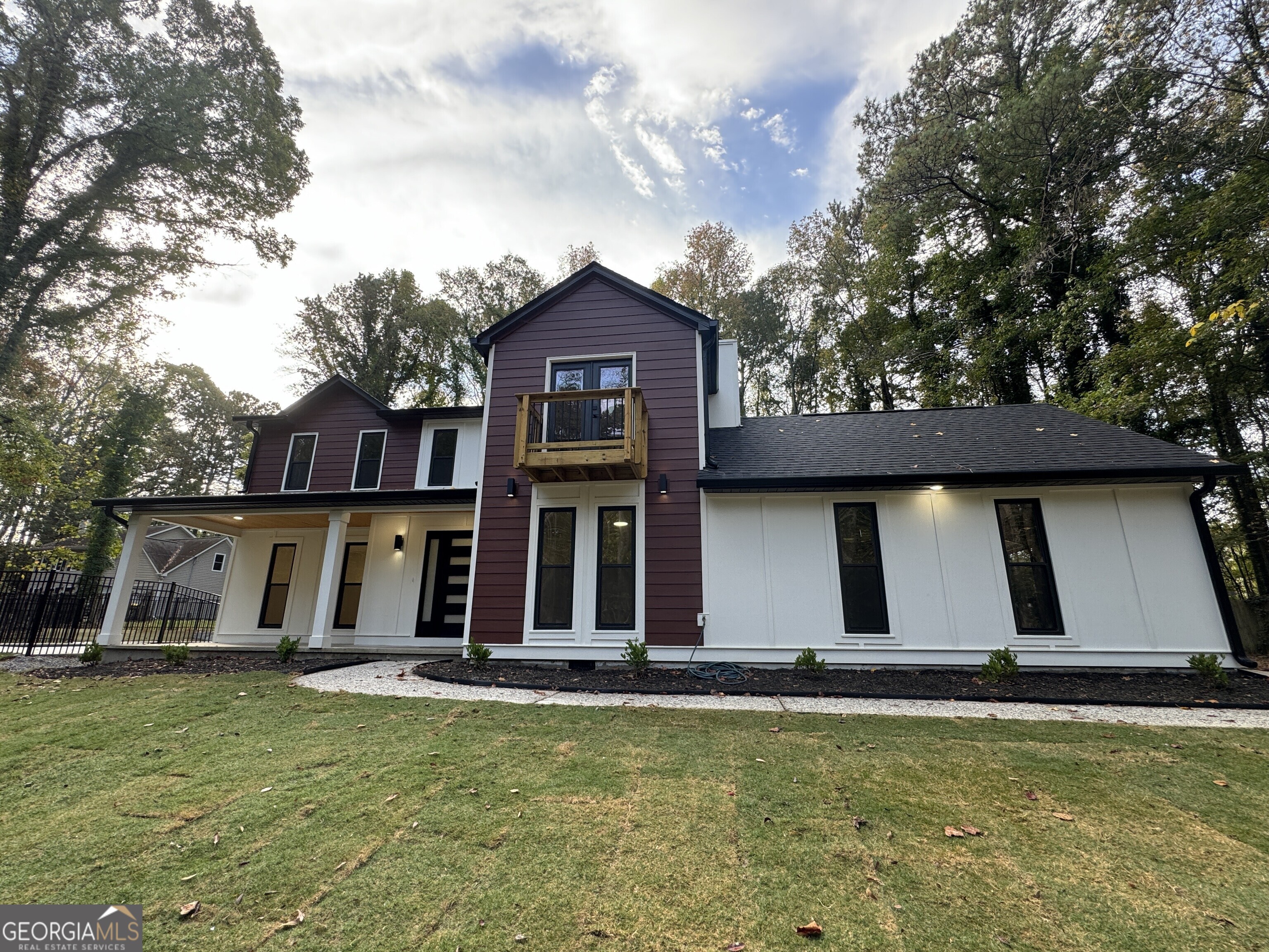 front view of house with a yard