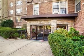 $209,900 | 4265 Webster Avenue, Unit 7D | Woodlawn Heights