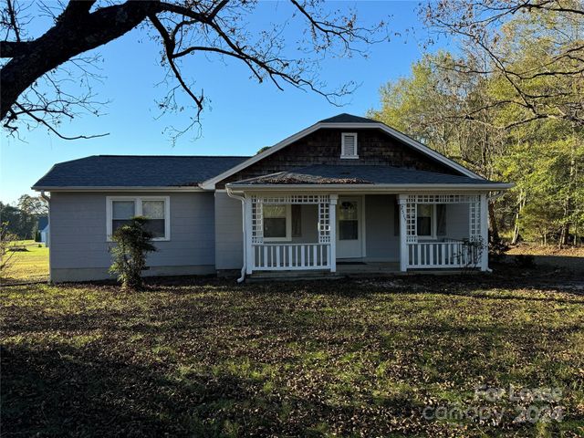 $1,550 | 2515 Stanley Lucia Road | Riverbend Township - Gaston County