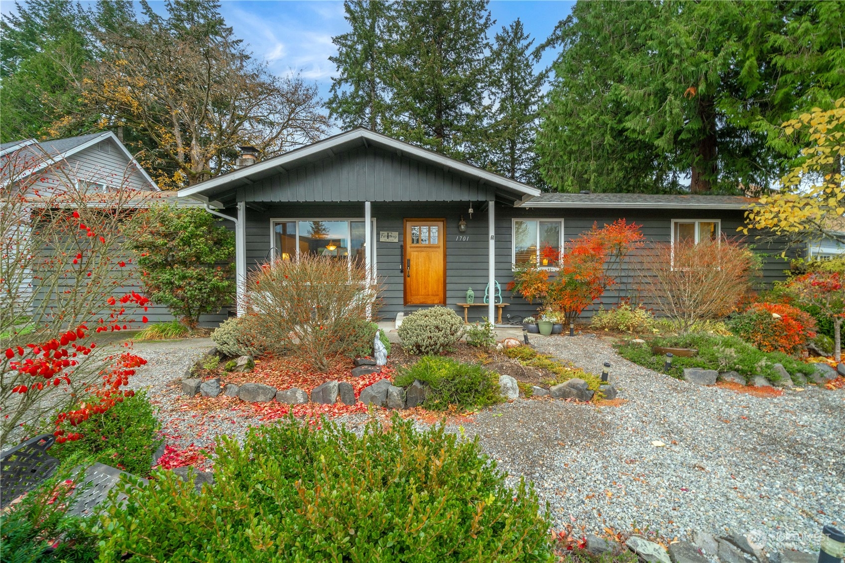 a front view of house with yard