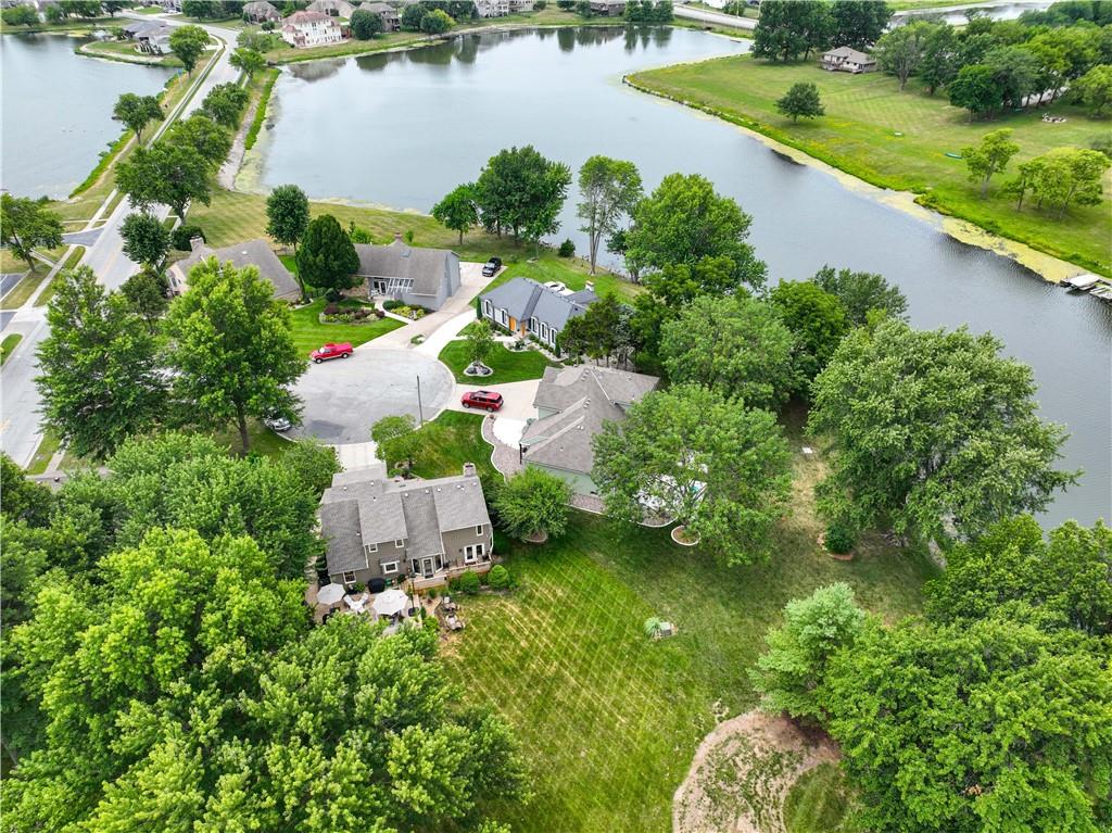 Prairie Lee Lake, Lees Summit, MO neighborhood