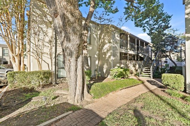 $159,900 | 1100 Augusta Drive, Unit 56 | Galleria