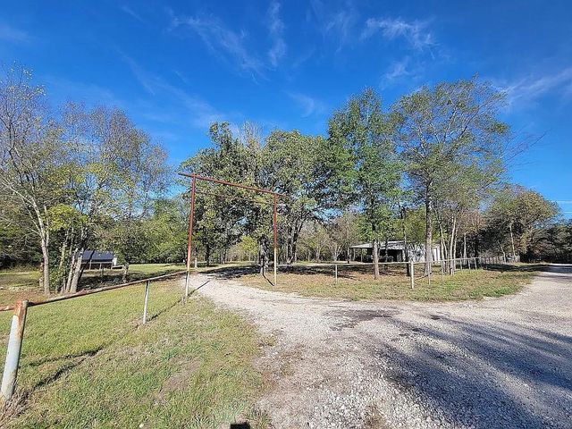 $300,000 | 551 Vz County Road 1909