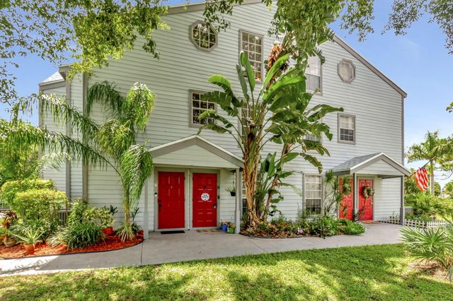 $459,500 | 5032 Heatherhill Lane, Unit 5 | Southwest Boca Raton