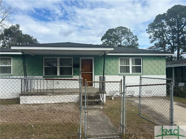 $199,900 | 1004 Hearn Street | Carver Heights