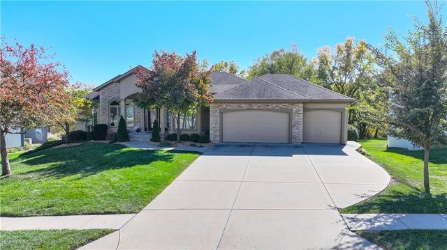 $625,000 | 2717 Gray Lane | Winterset Valley