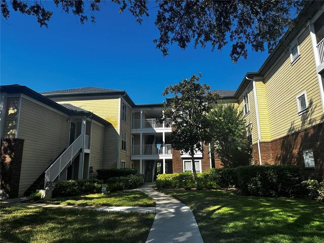 $1,375 | 10122 Winsford Oak Boulevard, Unit 414 | Carrollwood