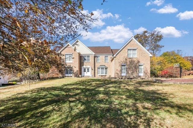 $899,000 | 87 Kim Lane | Washington Township - Morris County