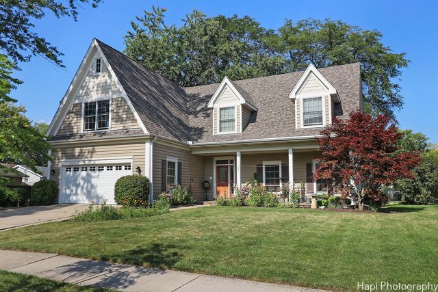 $589,900 | 667 West Elk Grove Boulevard | Elk Grove Village