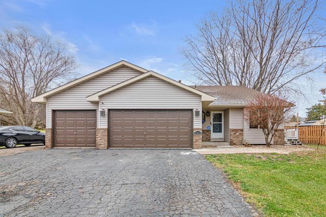 $415,000 | 23030 Henna Avenue North | Forest Lake