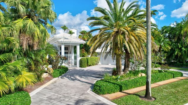 $3,975,000 | 17080 Castlebay Court | St. Andrews Country Club