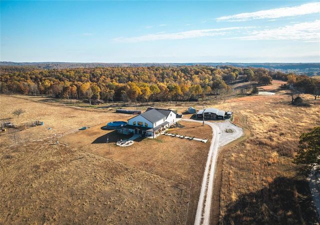 $1,150,000 | 23891 Redding Lane | Liberty Township - Pulaski County