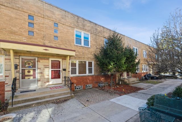 $2,300 | 1425 North Harlem Avenue, Unit B | Oak Park