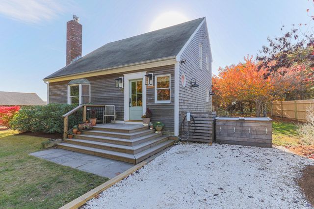 $920,000 | 64 Shore Road | Truro