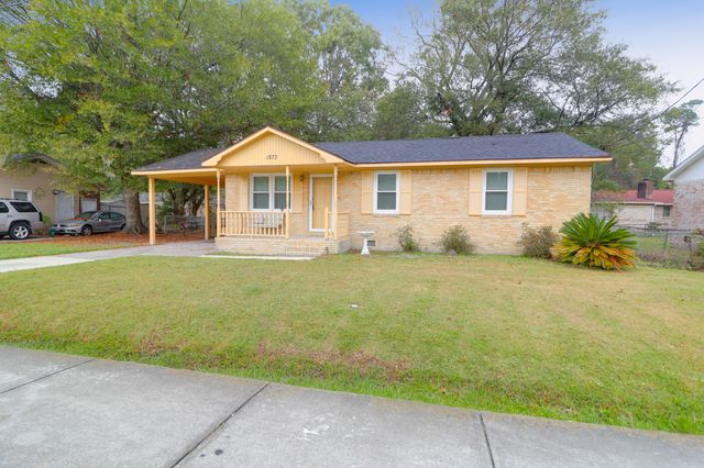 $400,000 | 1873 Hazelwood Drive | Charleston