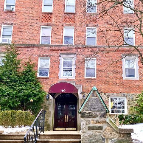 $119,999 | 40 East Birch Street, Unit 2E | Fleetwood