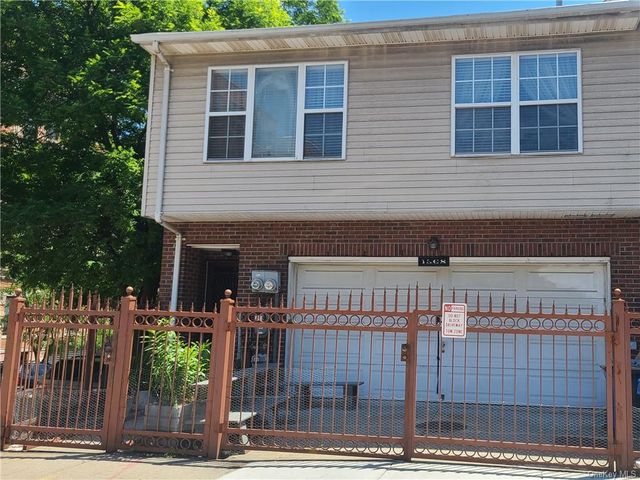 $800,000 | 1568 Bryant Avenue | Crotona Park East