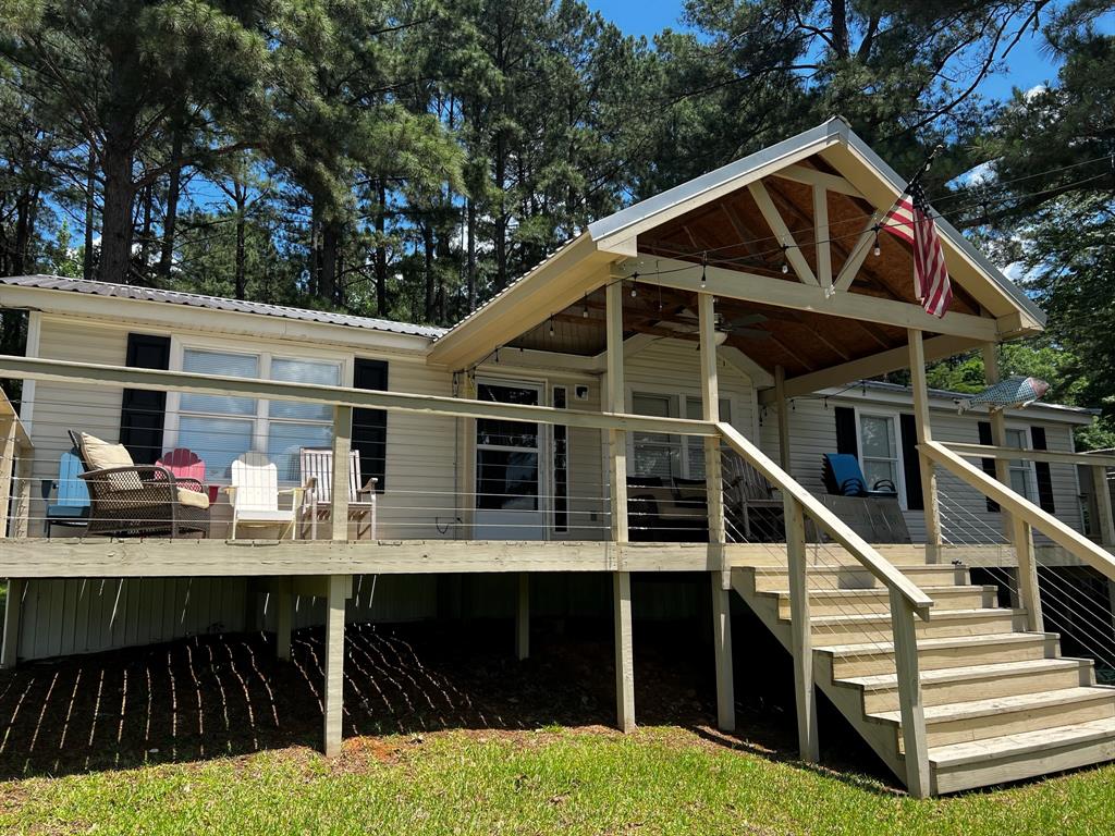 a view of house and outdoor space