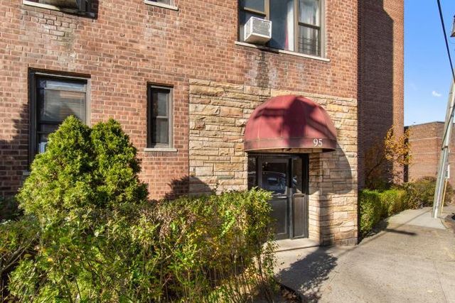 $169,900 | 95 Sedgwick Avenue, Unit 6G | Tibbets Hills