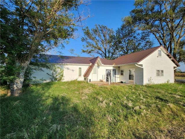 $150,000 | 1297 9000 Road | Elm Grove Township - Labette County