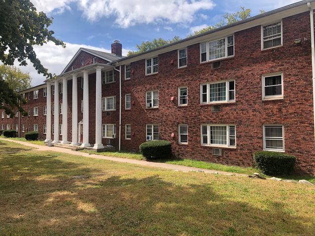 $105,000 | 505 Burnside Avenue, Unit C14 | East Hartford