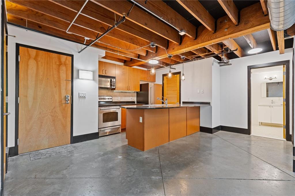 a view of a storage & utility room