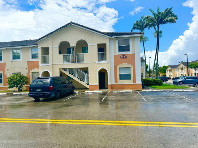 $250,000 | 2524 Southeast 16th Road, Unit 201 | Homestead