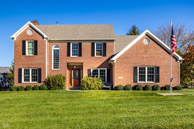 $549,900 | 9188 Oak Knoll Lane | Delaware Pointe