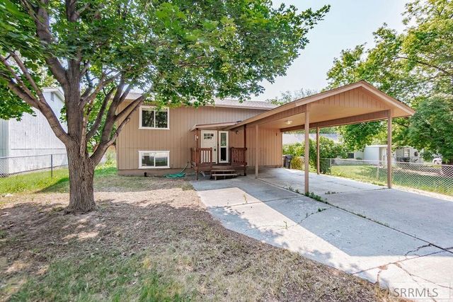 $315,000 | 1046 Blaine Avenue | Highland Park