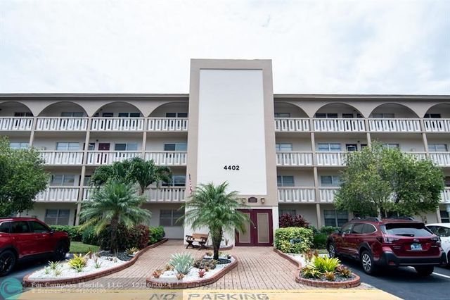 $190,000 | 4402 Martinique Court, Unit G1 | Wynmoor