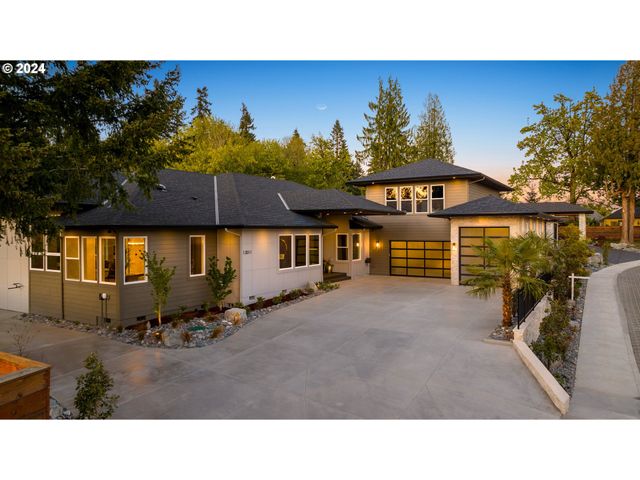 $2,995,000 | 13011 Northwest 50th Avenue | Felida