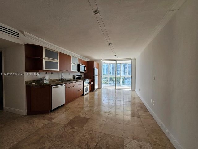 $3,450 | 145 Southeast 25th Road, Unit 804 | Brickell