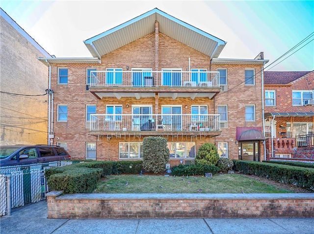 $688,000 | 1020 66th Street, Unit B2 | Dyker Heights