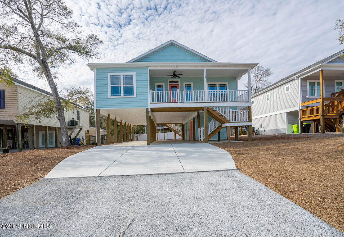 111 SE 18th St Oak Island NC-large-053-0