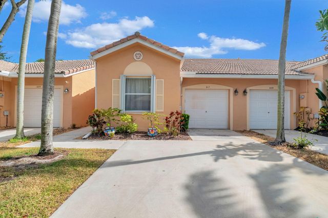 $439,500 | 317 Coral Trace Court | Delray Beach