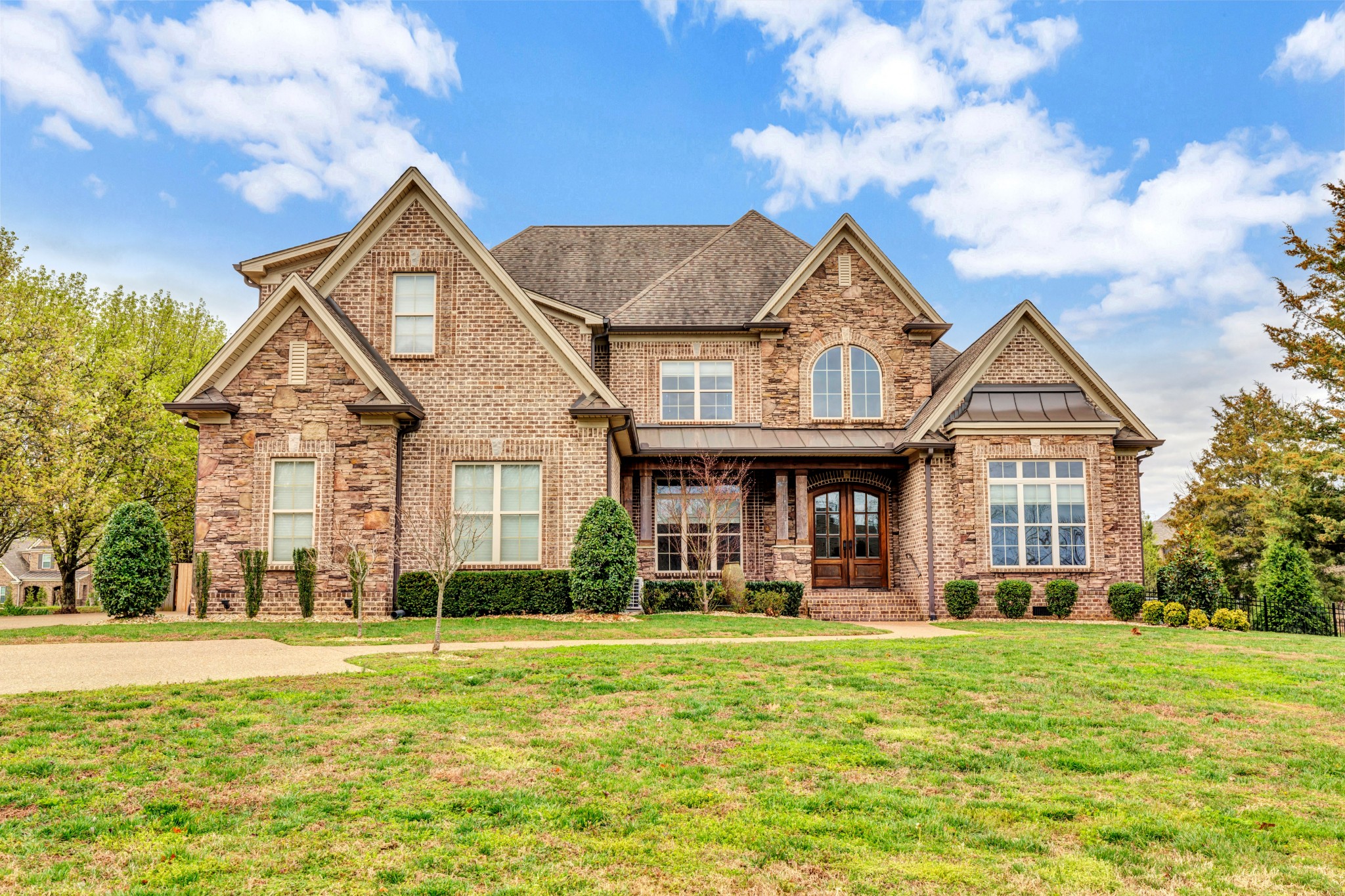 2039 Breckenridge Drive Mount Juliet TN 37122 Compass