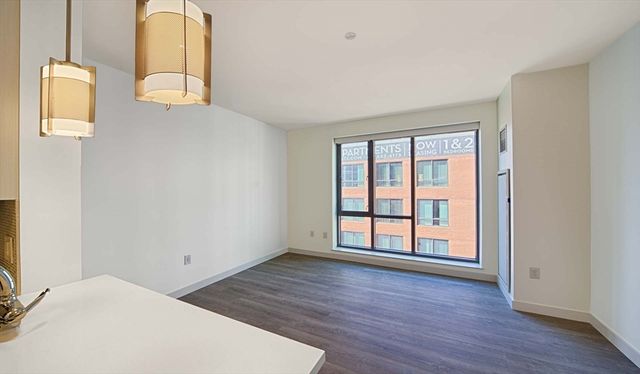 $3,130 | 1 Canal Street, Unit 836 | West End